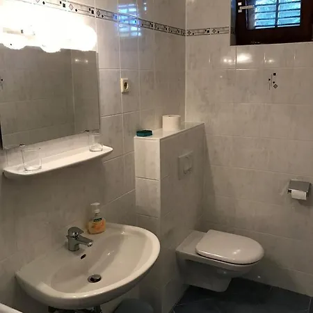 Villa-bukvic Pjescana Uvala