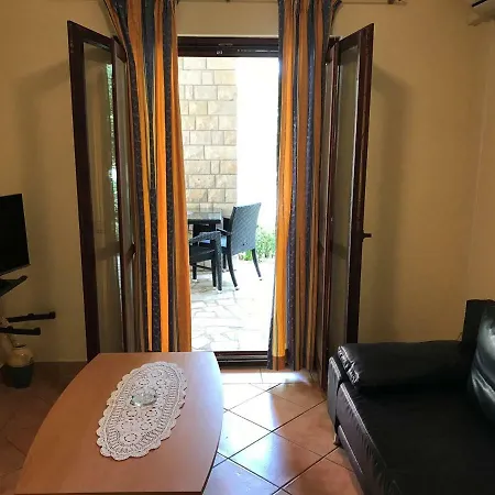 Villa-bukvic Pjescana Uvala