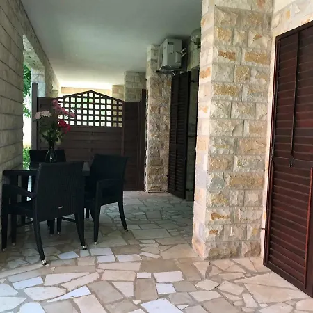Villa-bukvic Guest house Pjescana Uvala