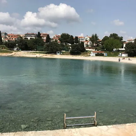 Villa-bukvic 3* Pjescana Uvala